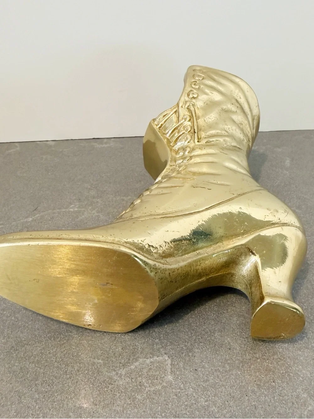 Vintage Gold Brass Metallic Victorian Boot Figurine Vase Accent - Picture 6 of 6